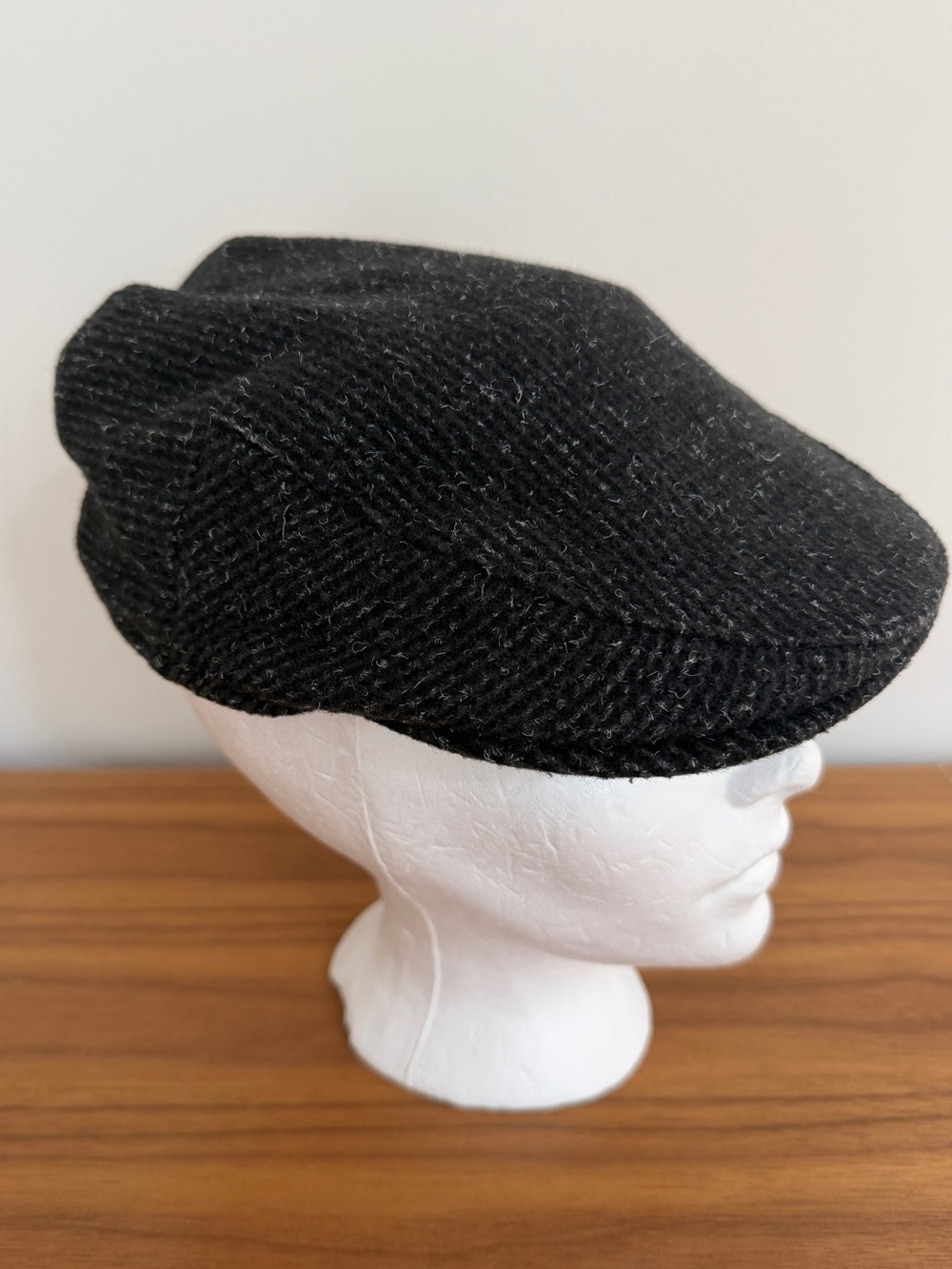 TILLEY Ivy Cap Grey Wool Flat Cap Tuck Away Ear Warmers Winter Packable Unisex